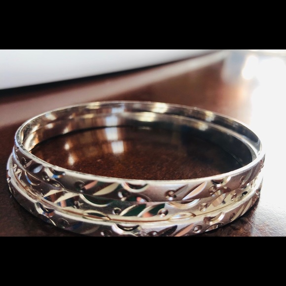 Silver Bangles NWOT - Picture 2 of 3
